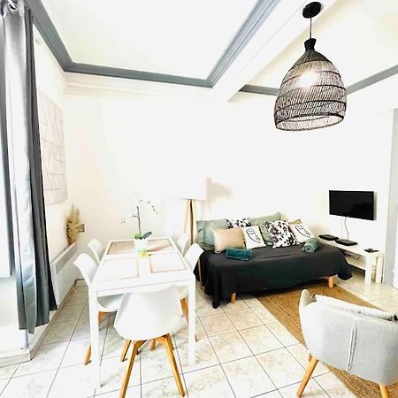 Appartement En Centre Ville, Wifi Et Tram Montpellier Bagian luar foto